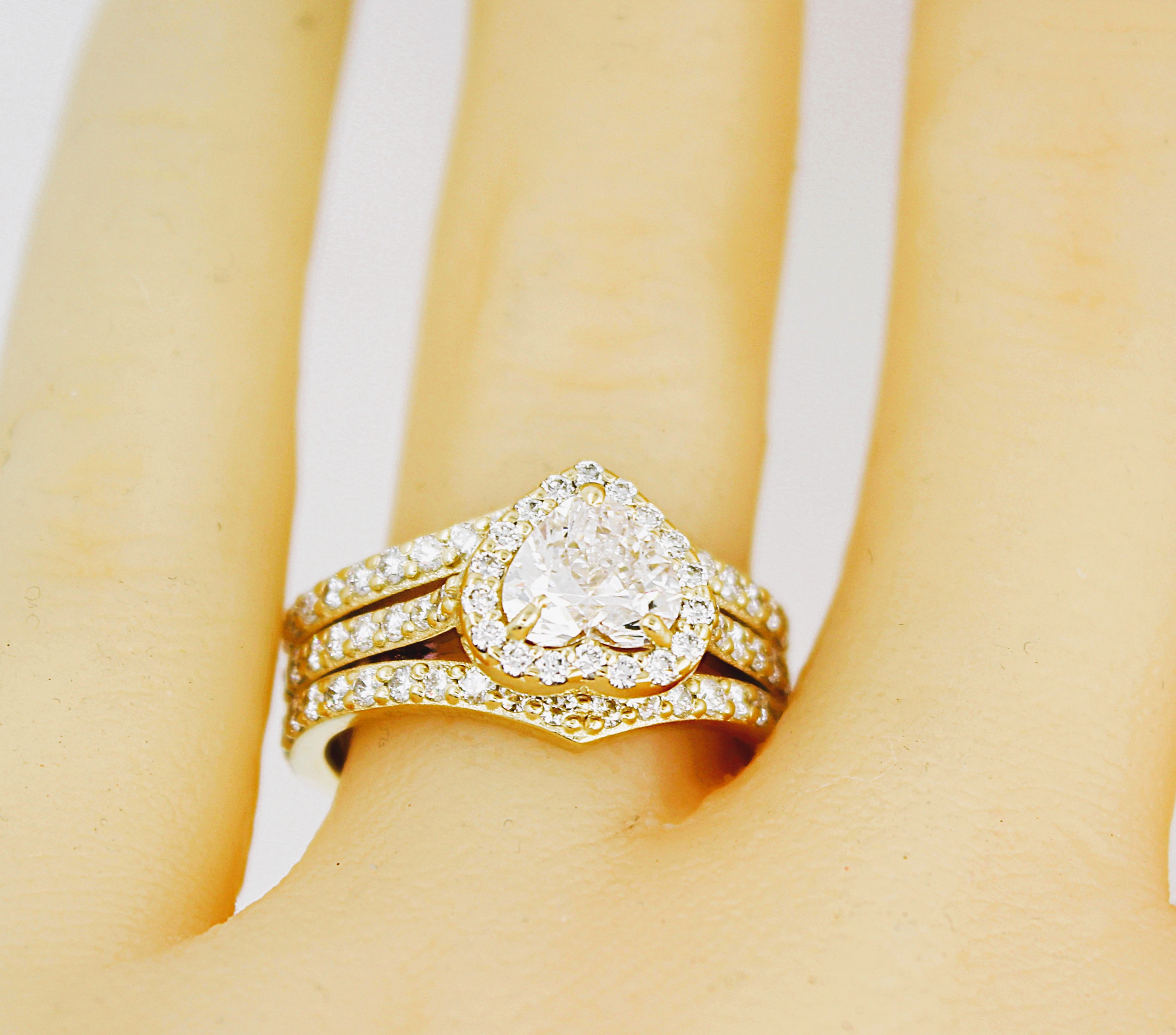 Heart Shape Bridal Set with Halo